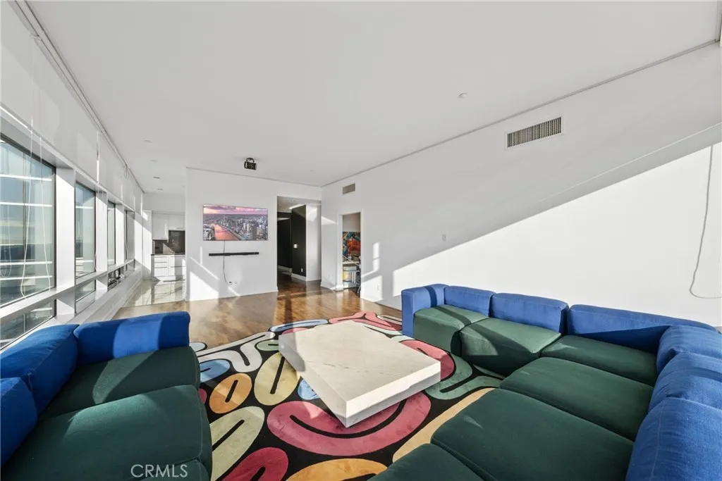 Additional image 11 of 900 W Olympic Boulevard Unit 46B, Los Angeles, CA 90015