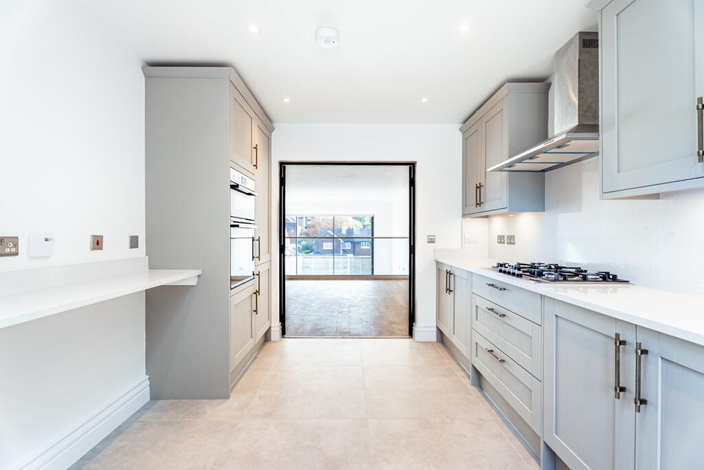 Additional image 7 of Batchwood Drive, St. Albans, Hertfordshire, AL3