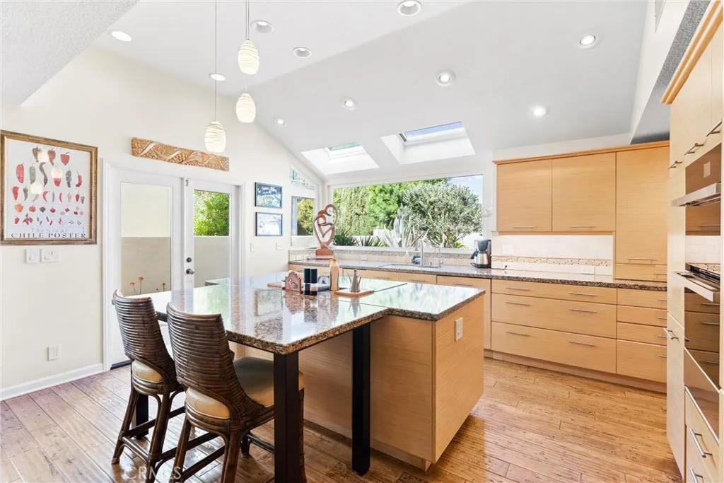 Additional image 8 of 39 Foxboro, Irvine, CA 92614