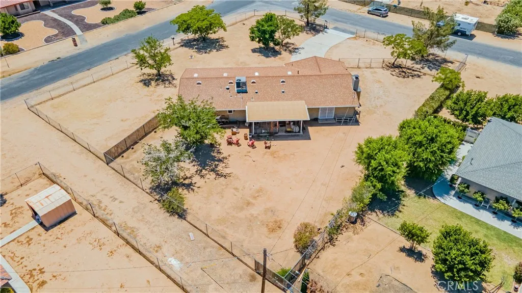 18912 Shoshonee Road, Apple Valley, CA 92307 photo 5