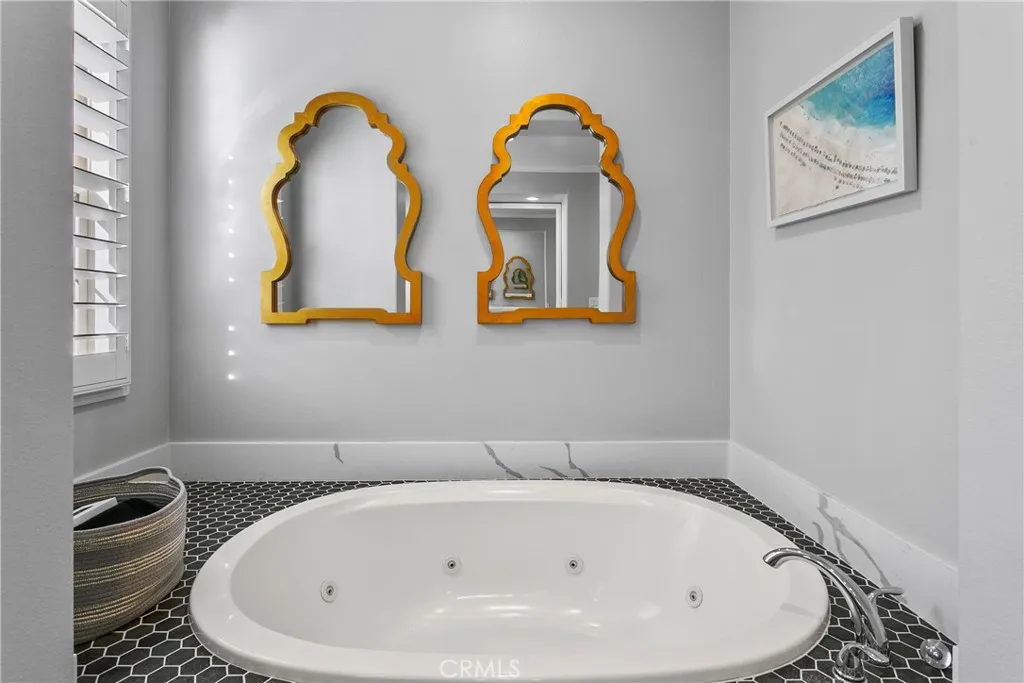 Additional image 116 of 10885 Silverado Ter, Tustin, CA 92782