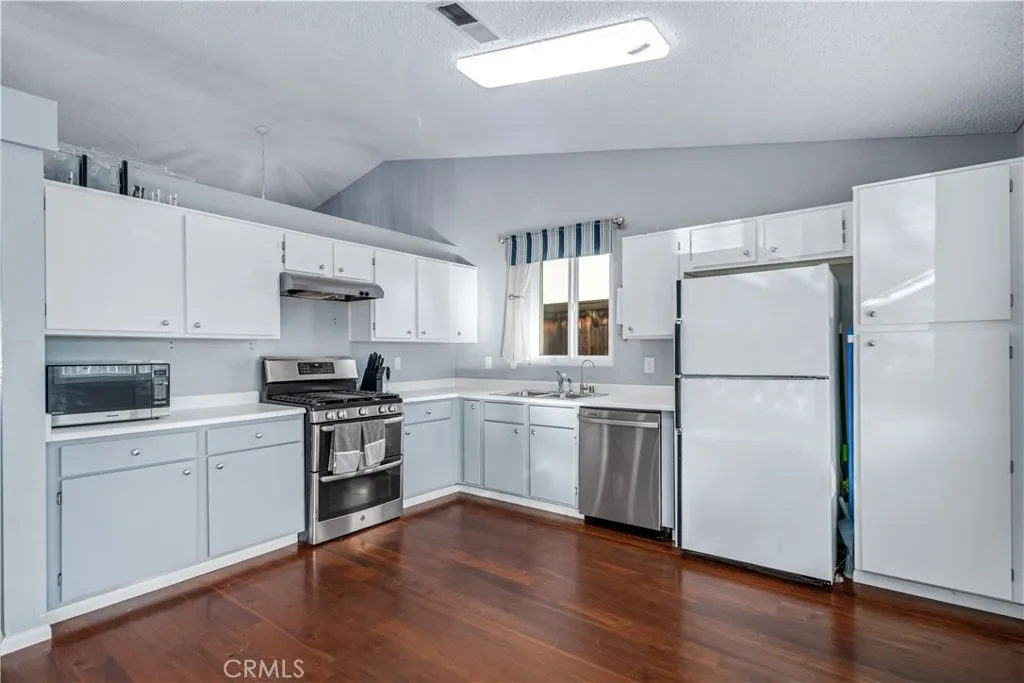 Additional image 12 of 1164 Barrington Ave, Rosamond, CA 93560