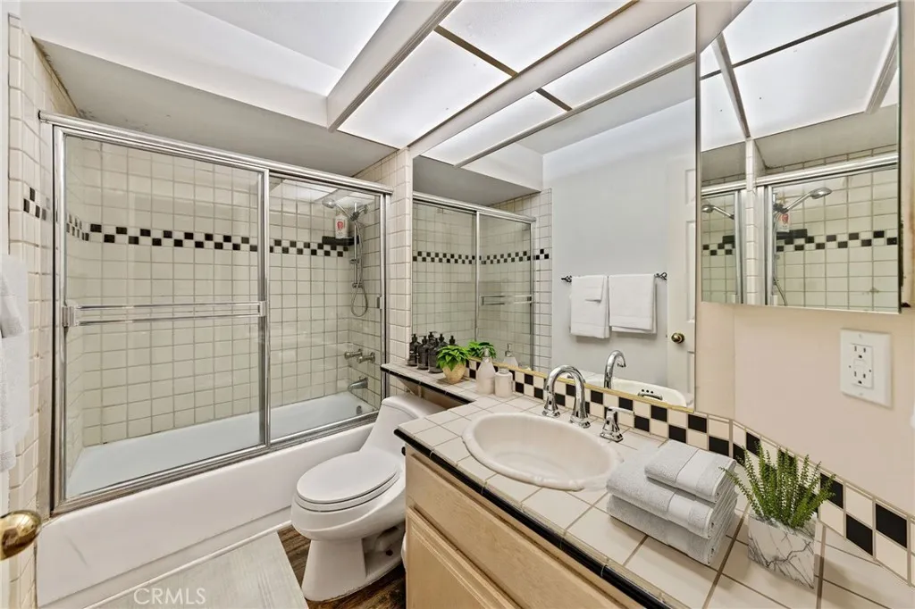 Additional image 31 of 20950 Oxnard Street Unit 54, Woodland Hills, CA 91367