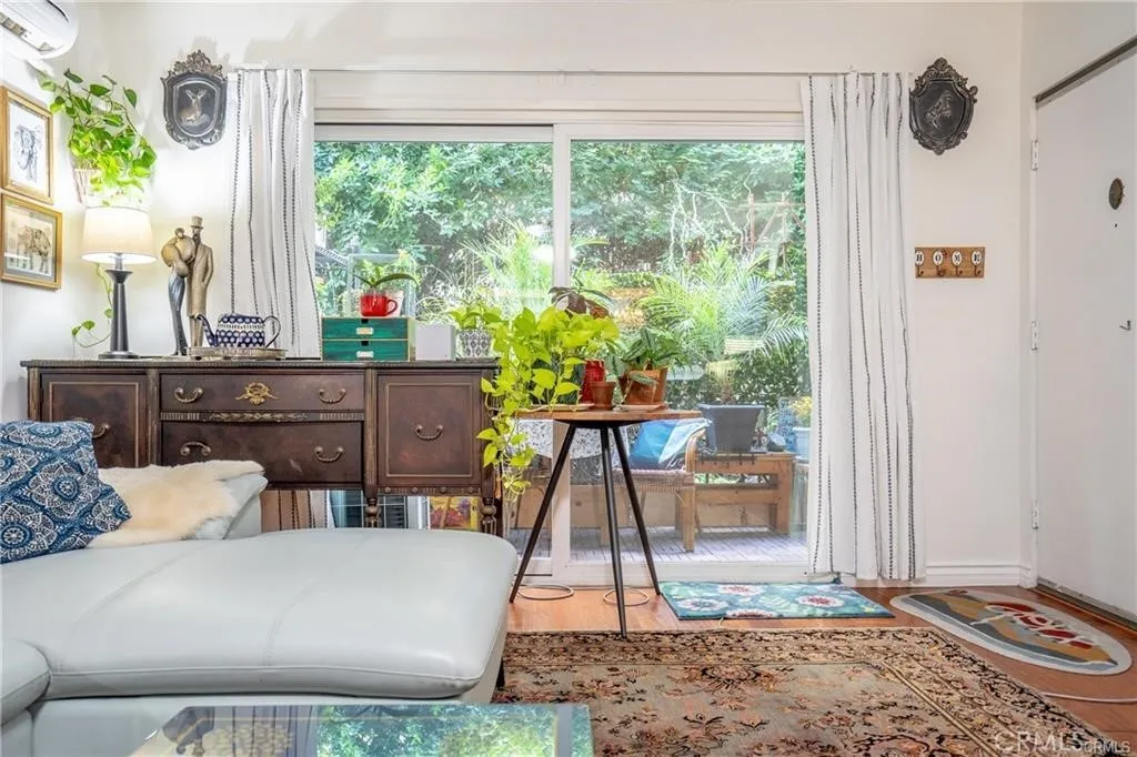 Additional image 21 of 446 S St Andrews Pl, Los Angeles, CA 90020