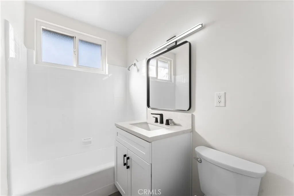 Additional image 63 of 42221 52nd St W, Lancaster, CA 93536