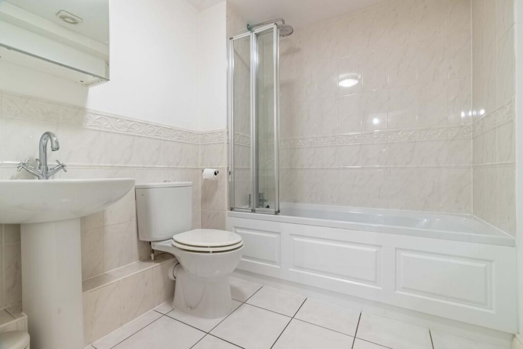 Additional image 8 of Russet Drive, St. Albans, Hertfordshire, AL4