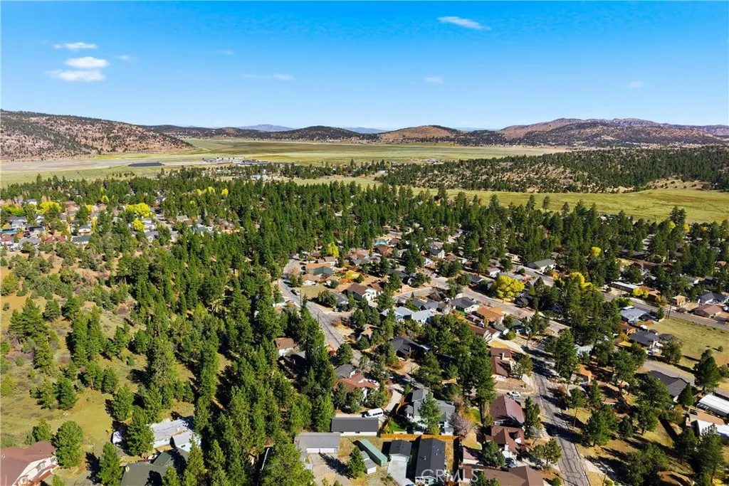 Additional image 33 of 421 Saint Cloud Cir, Big Bear City, CA 92314