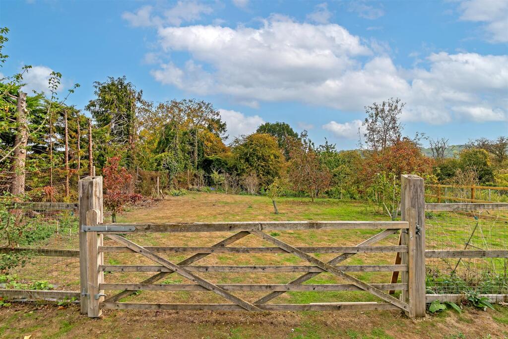 Additional image 32 of Warrengate Road, Brookmans Park