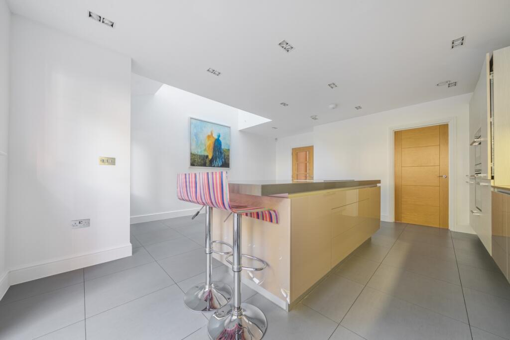 Additional image 20 of Bowers Way Harpenden AL5