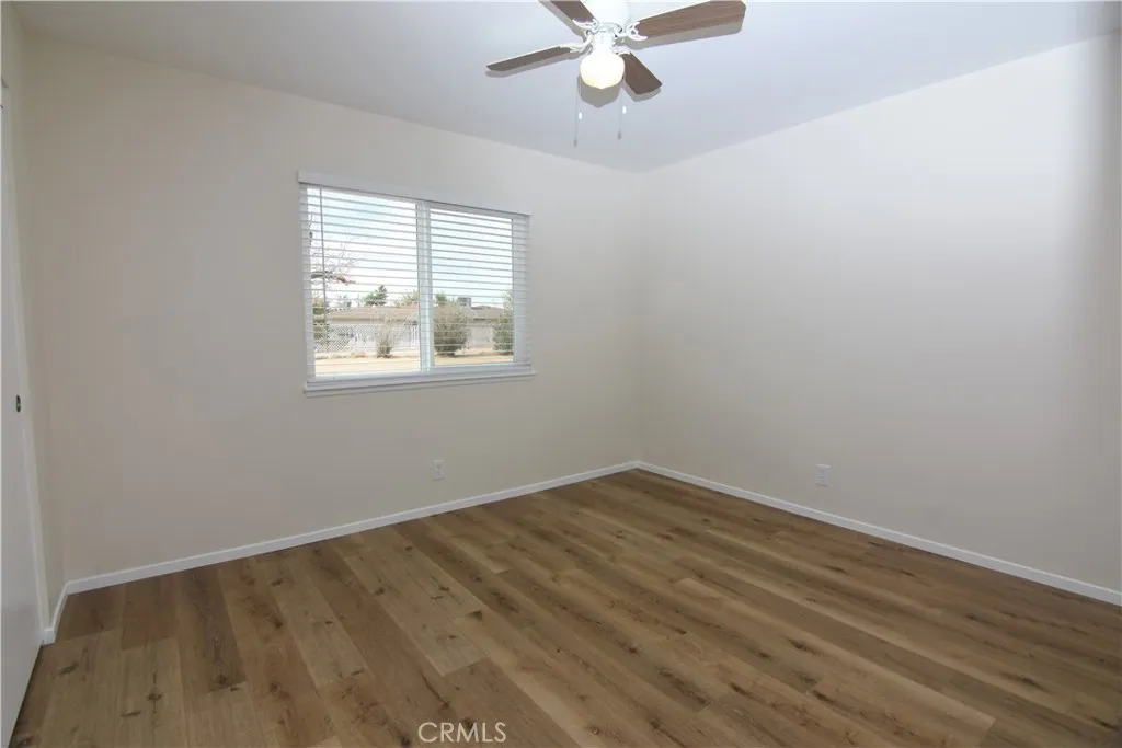 Additional image 13 of 14564 Tonikan Rd, Apple Valley, CA 92307