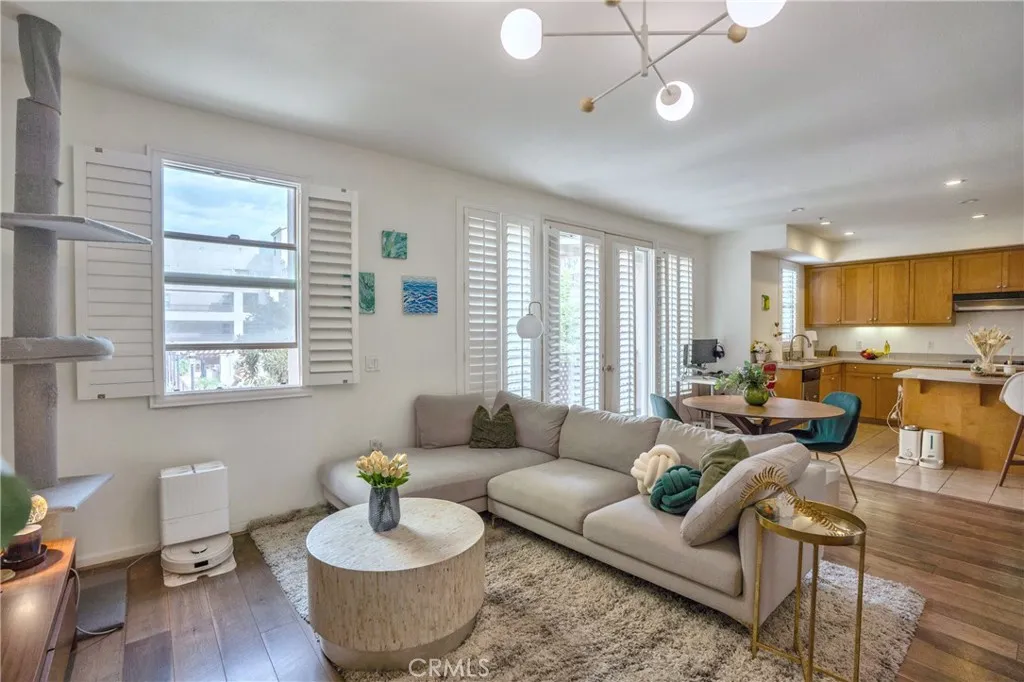 Additional image 51 of 201 E Angeleno Avenue Unit 206, Burbank, CA 91502