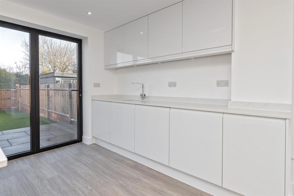 Additional image 8 of Chiltern Road, Marshalswick, St. Albans