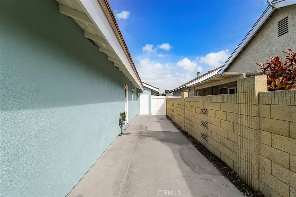 Additional image 40 of 744 E Meadowbrook Ave, Orange, CA 92865