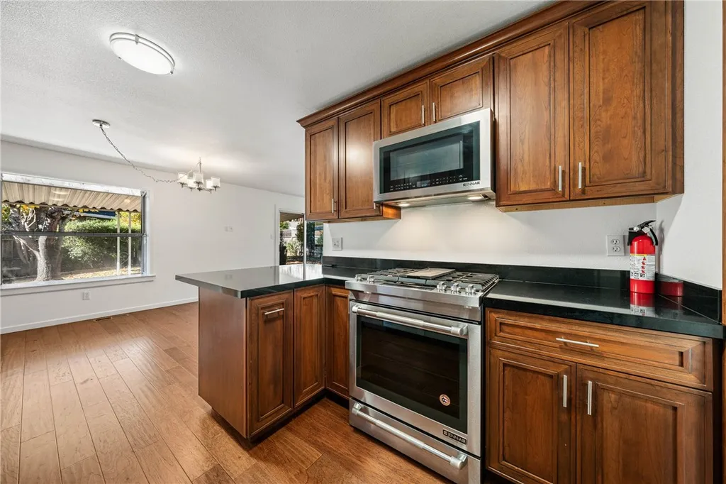 Additional image 14 of 464 Nokomis Drive, Ukiah, CA 95482