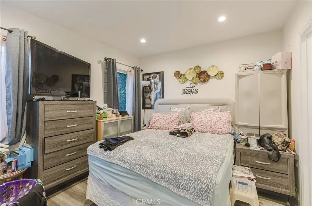 Additional image 25 of 15439 Hart Street, Van Nuys, CA 91406