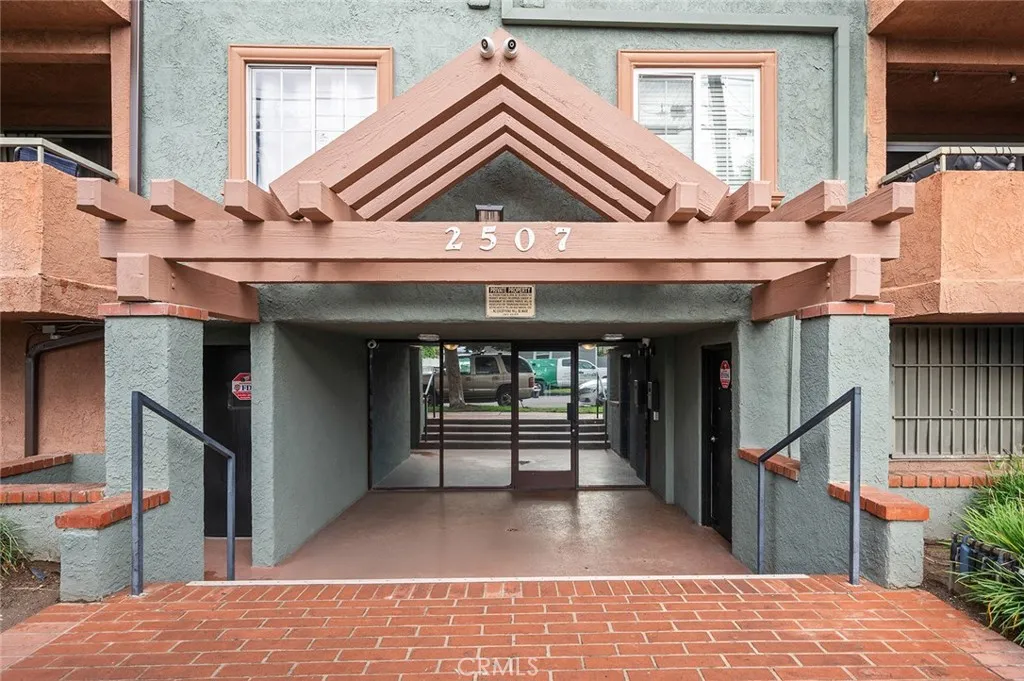 Additional image 42 of 2507 E 15th St Unit 204, Long Beach, CA 90804