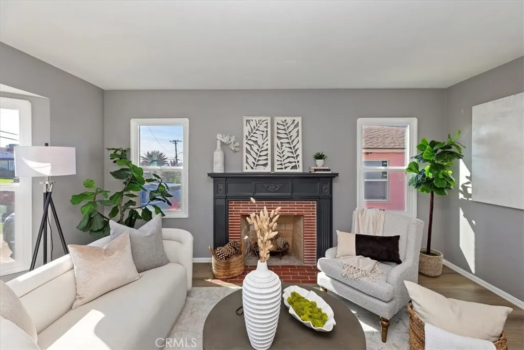 Additional image 4 of 1905 W 115th St, Los Angeles, CA 90047