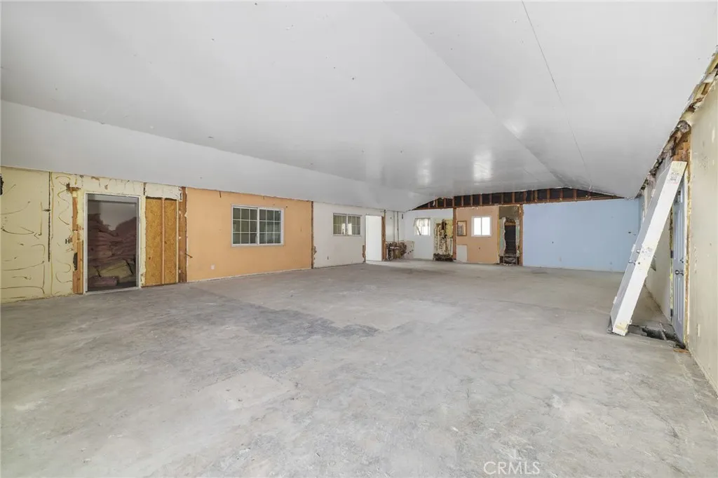 Additional image 35 of 24311 Wabuska St, Newhall, CA 91321