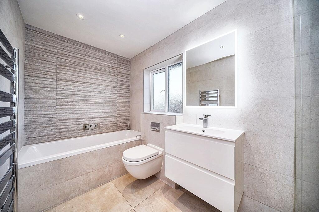 Additional image 10 of Parkfield, Markyate, AL3