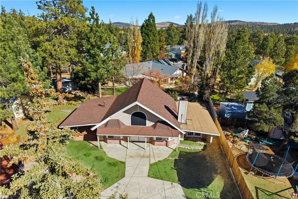Additional image 4 of 421 Saint Cloud Cir, Big Bear City, CA 92314