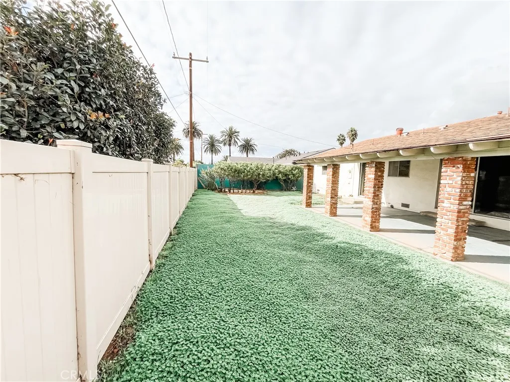 Additional image 75 of 534 E Hoover Ave, Orange, CA 92867