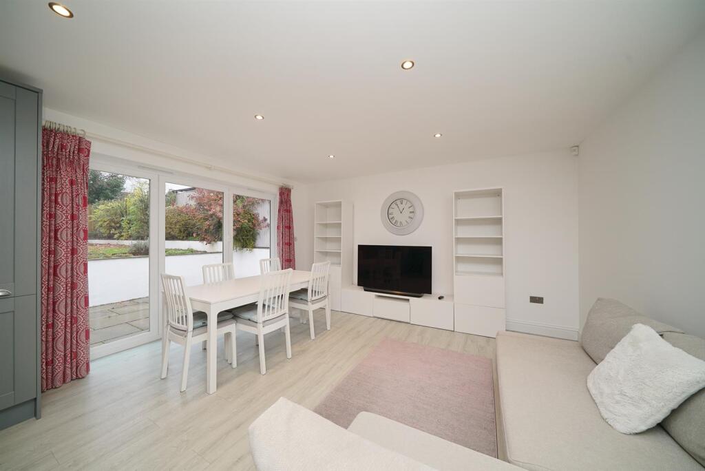 Additional image 9 of Butt Field View, St. Albans