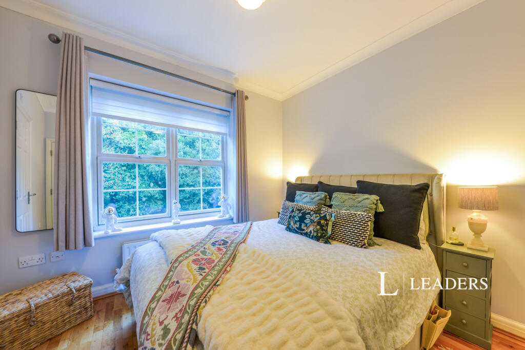 Additional image 6 of Beningfield Drive, London Colney, AL2