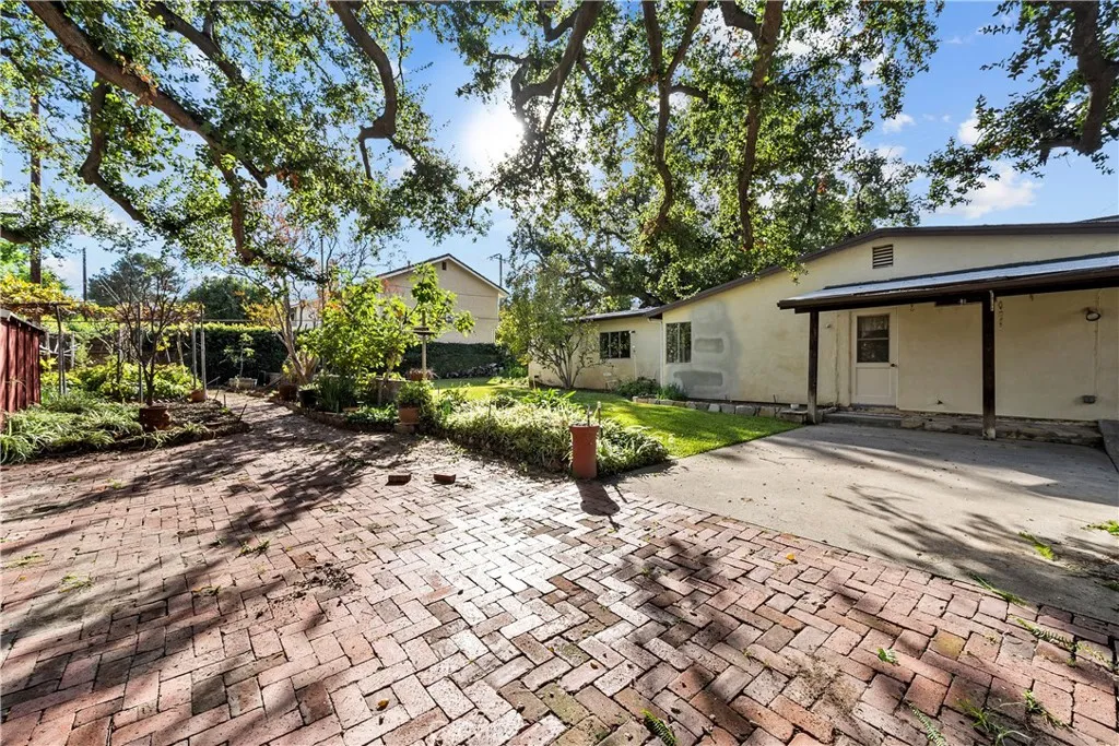 Additional image 75 of 24422 Valley St, Newhall, CA 91321