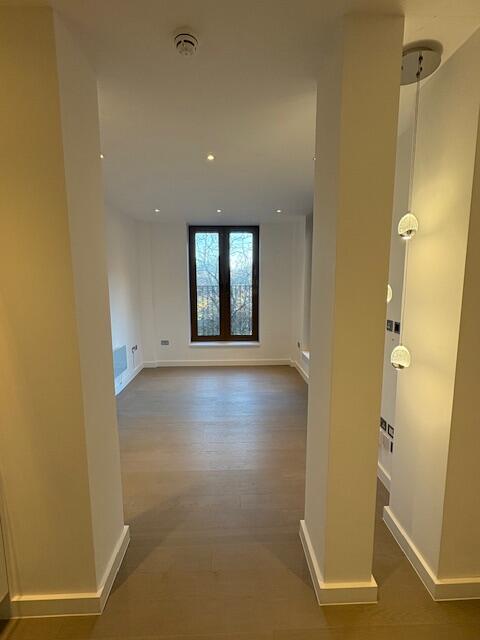 Additional image 4 of Flat 5, Ziggurat House, 25 Grosvenor Road, St. Albans, Hertfordshire