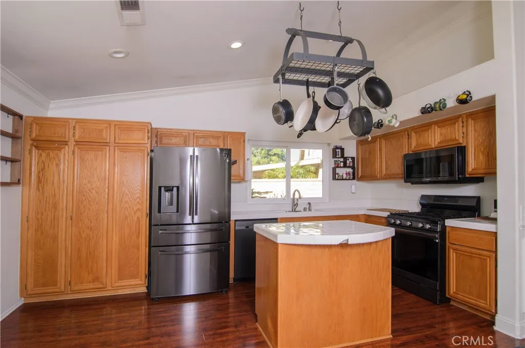 Additional image 69 of 19727 Skyview Court, Canyon Country, CA 91351