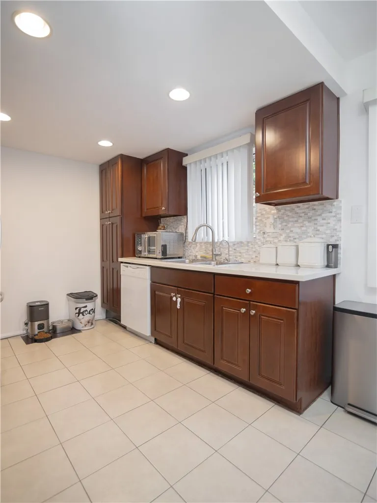 Additional image 61 of 14527 Plummer St Unit 202, Panorama City, CA 91402