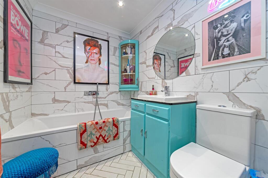 Additional image 11 of Colney Heath Lane, St. Albans