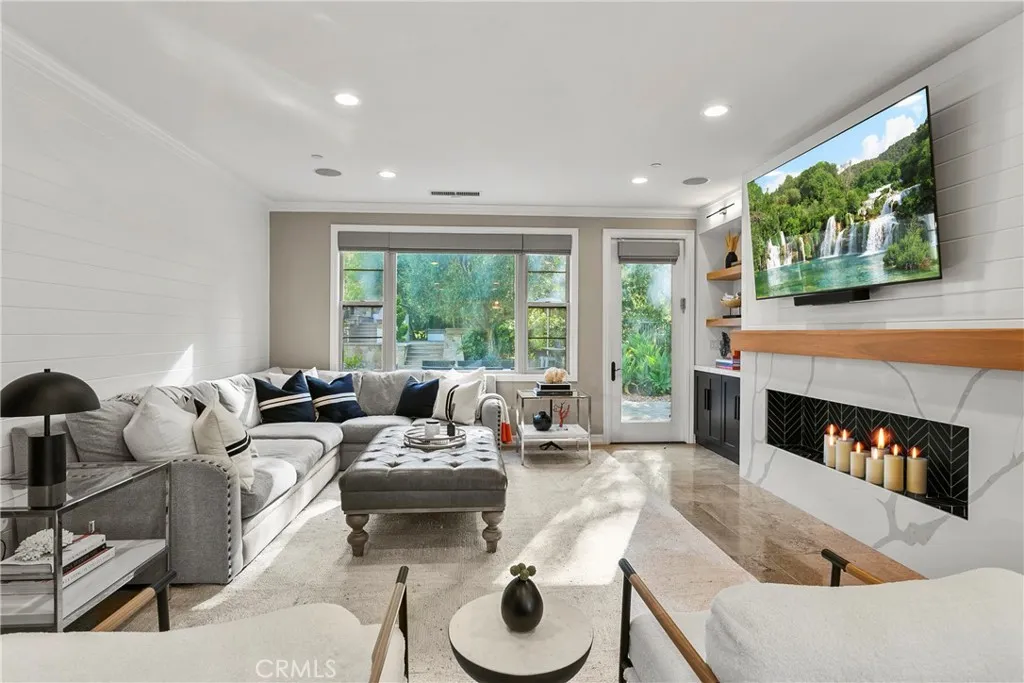 Additional image 16 of 10885 Silverado Ter, Tustin, CA 92782