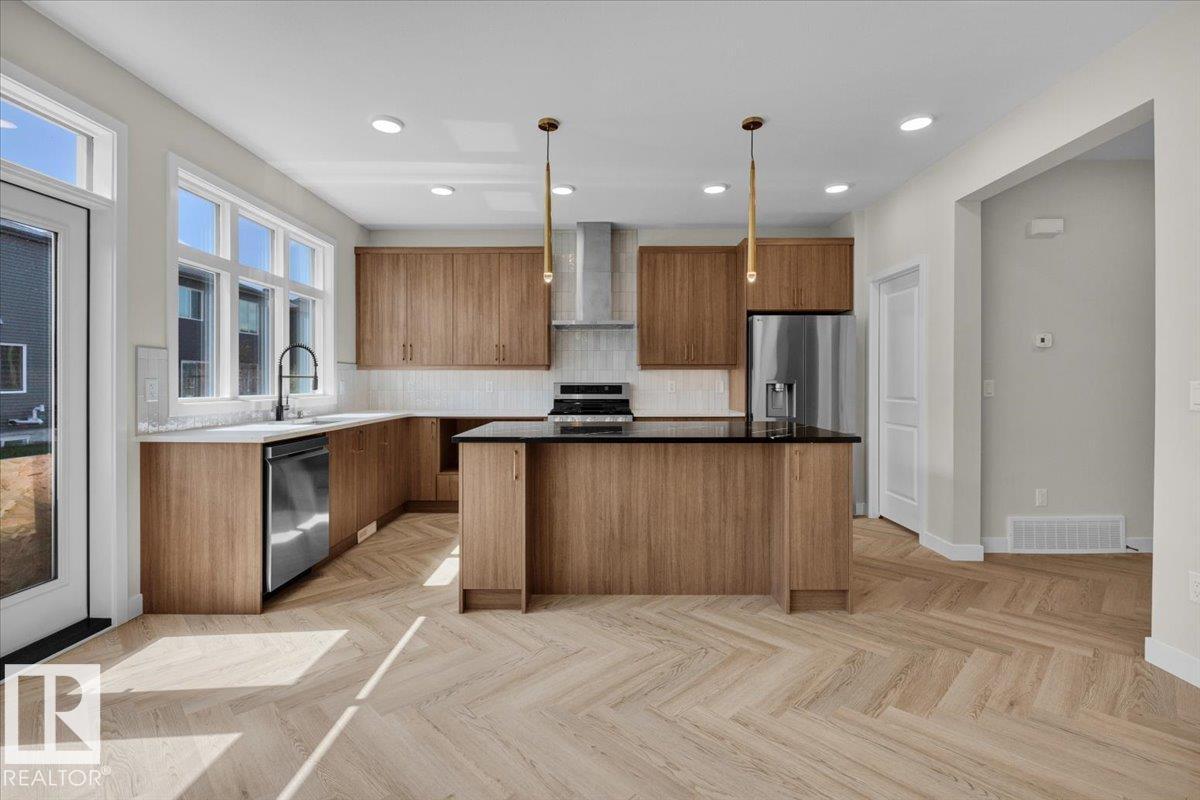 5822 KOOTOOK LINK LI SW|Edmonton, Alberta T6W4Z6