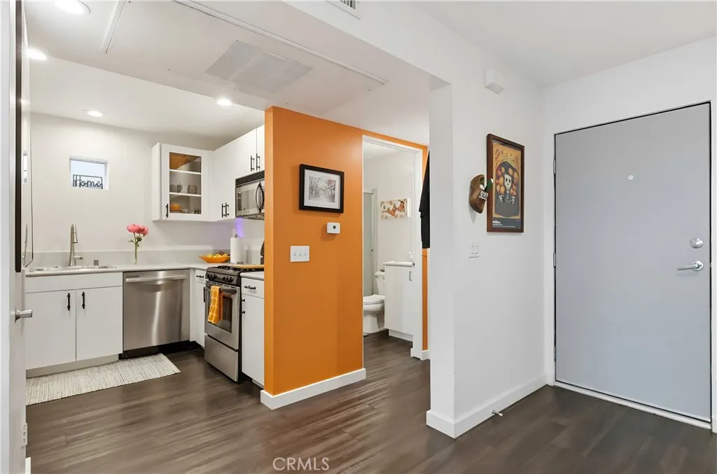 Additional image 74 of 834 E 4th Street Unit 29, Long Beach, CA 90802