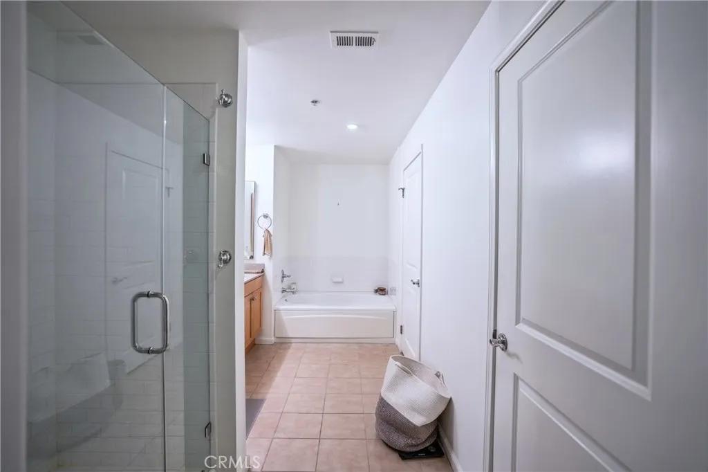 Additional image 59 of 201 E Angeleno Avenue Unit 206, Burbank, CA 91502