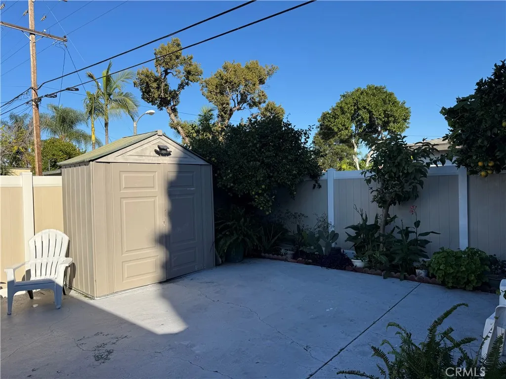Property image for 10406 San Carlos Ave, South Gate, CA 90280