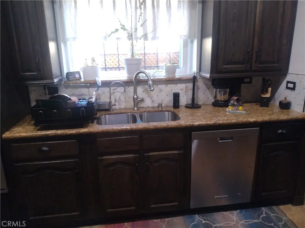 Additional image 10 of 2035 W 71st St, Los Angeles, CA 90047