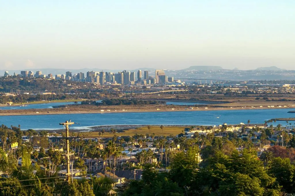 Additional image 4 of 1645 Los Altos Rd, San Diego, CA 92109