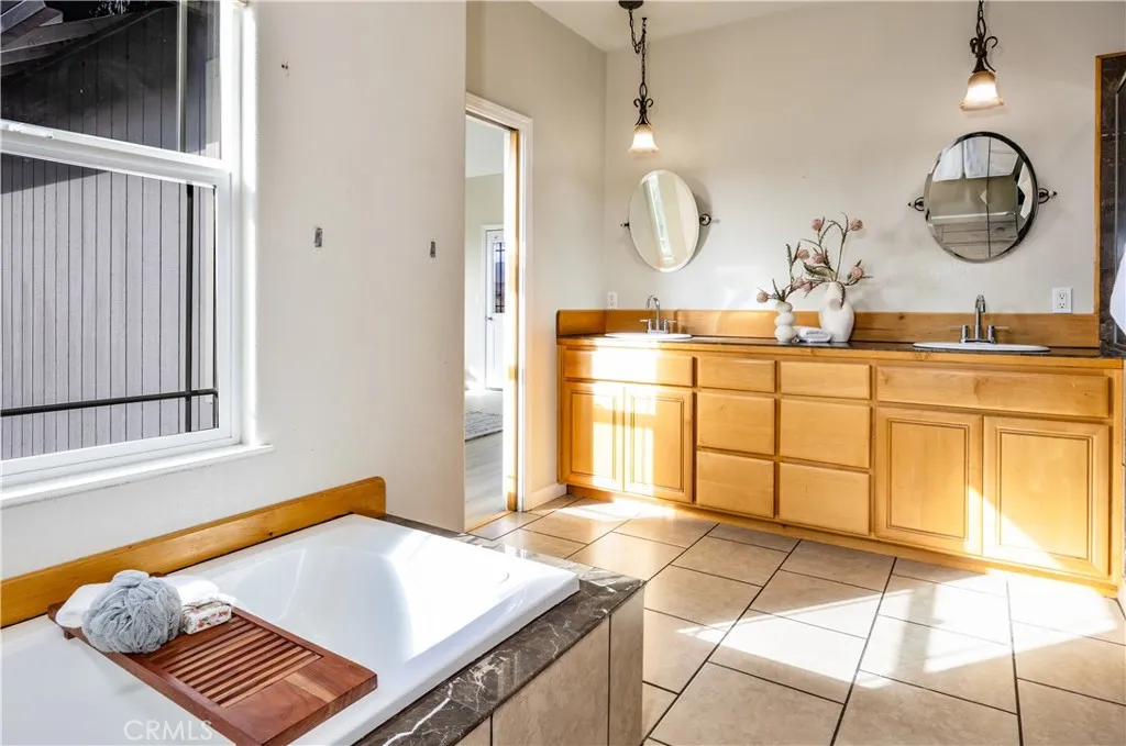 Additional image 70 of 19857 Mountain Mdw S, Hidden Valley Lake, CA 95467