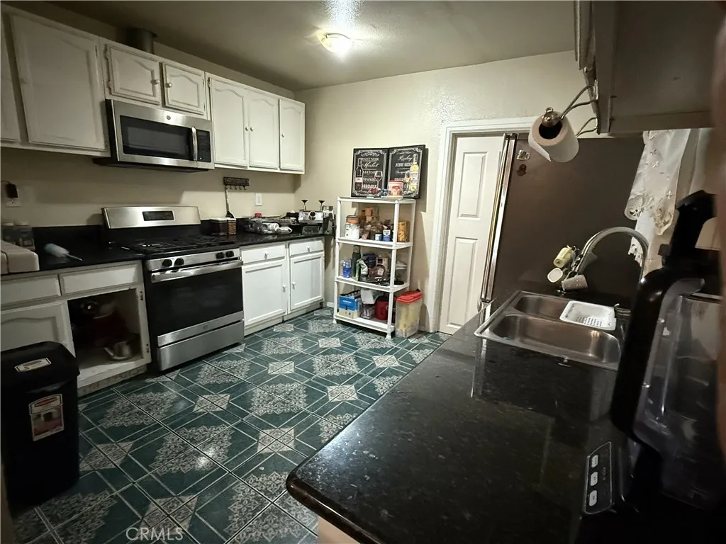 Additional image 11 of 1524 E 75th St, Los Angeles, CA 90001