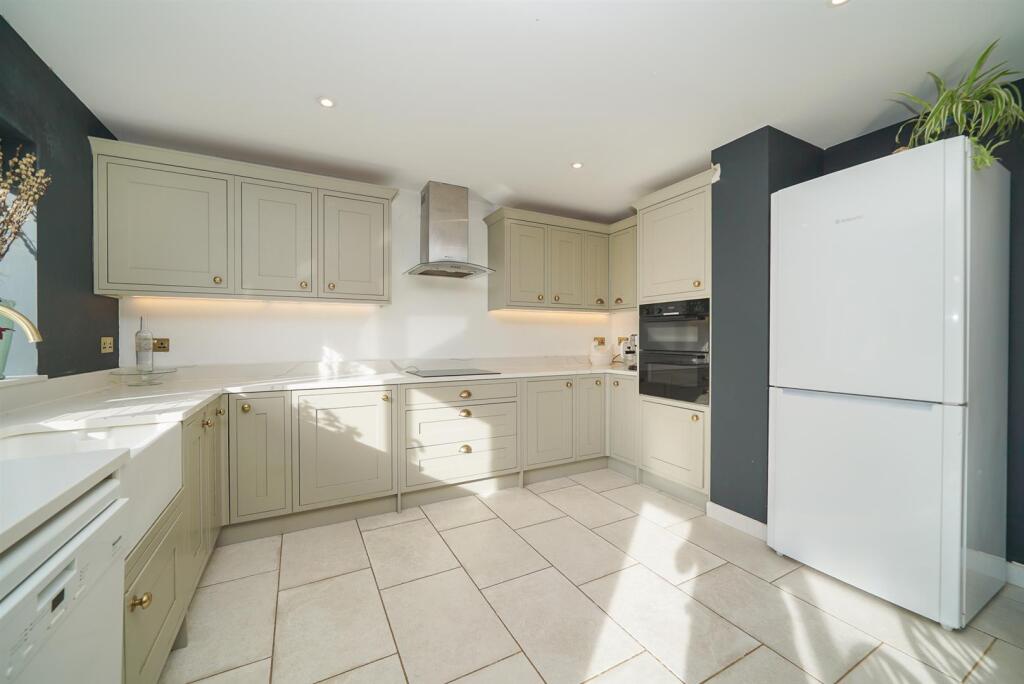 Additional image 10 of Butterfield Road, Wheathampstead