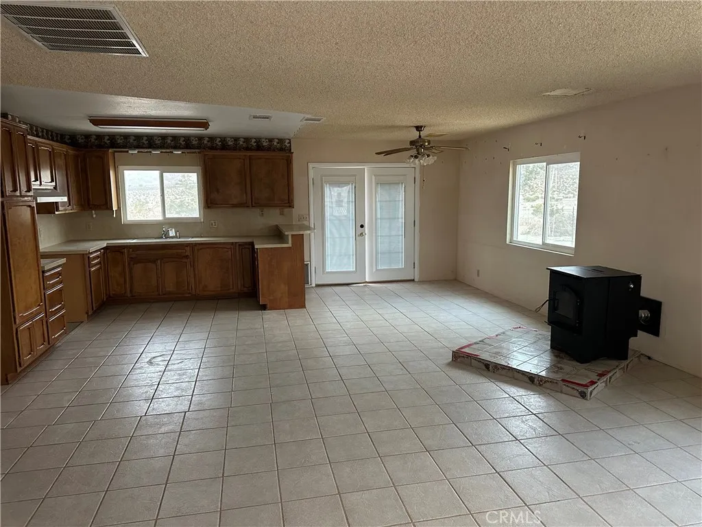 Additional image 9 of 38333 E End Rd, Lucerne Valley, CA 92356