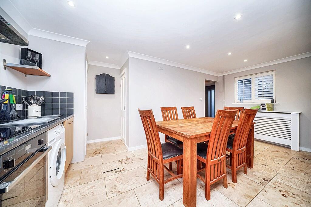 Additional image 18 of Parkfield, Markyate, AL3