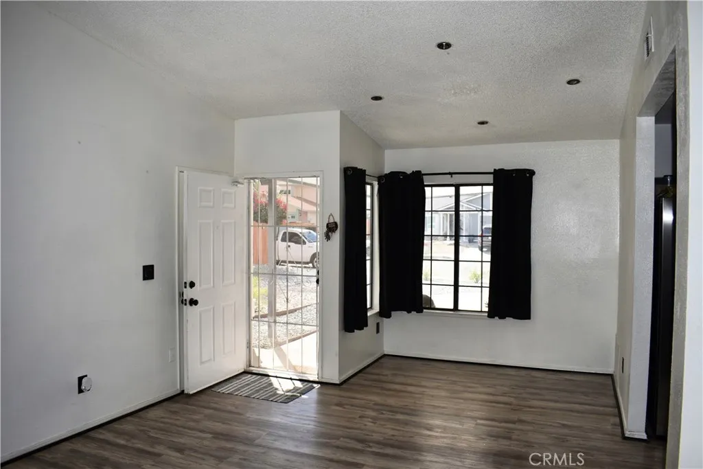 Additional image 5 of 813 Yorkshire Lane, San Jacinto, CA 92583