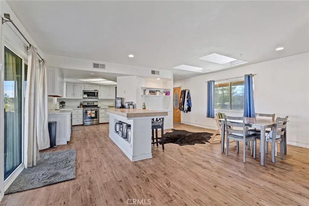 Additional image 38 of 2670 Sequoia Rd, Phelan, CA 92371