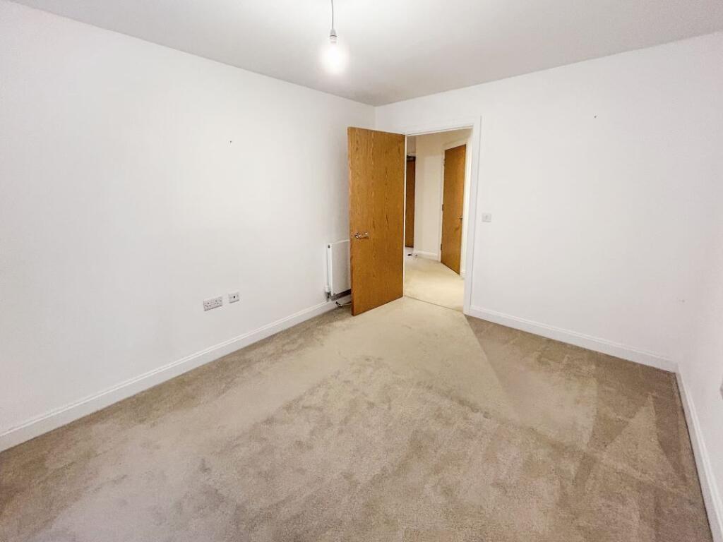 Additional image 14 of Flat 3 Highclere House, 98 Great North Road, Hatfield, Hertfordshire, AL9 5DB