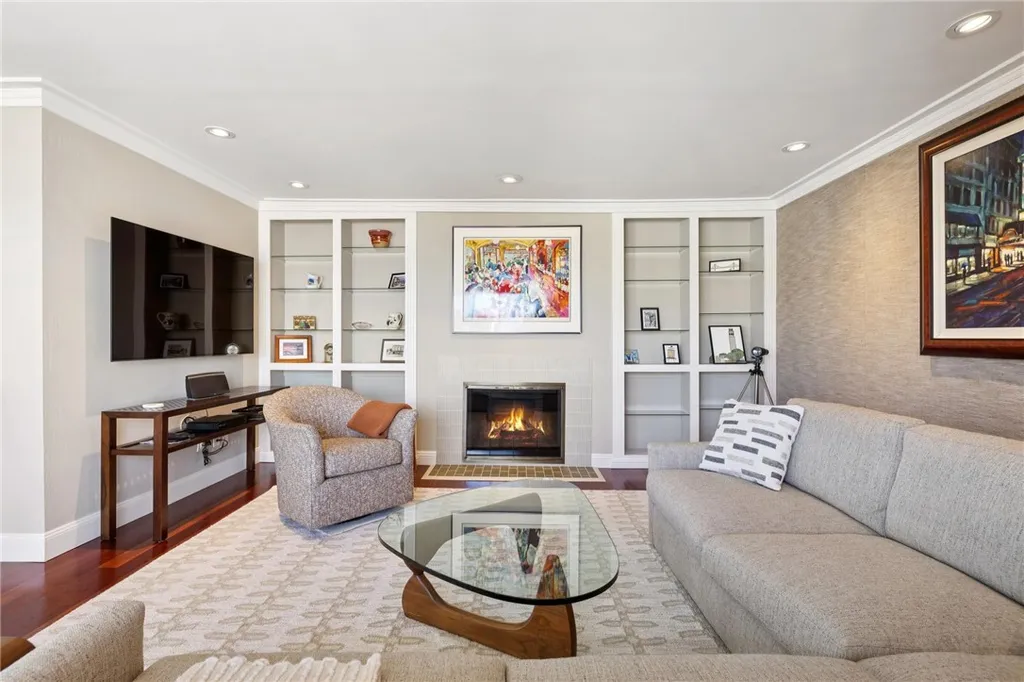 Additional image 8 of 373 Lombard St, San Francisco, CA 94133