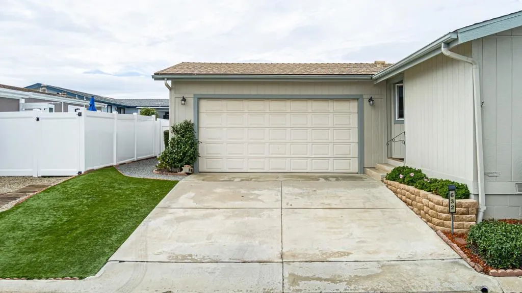 Additional image 46 of 632 Via Bogota, Vista, CA 92081