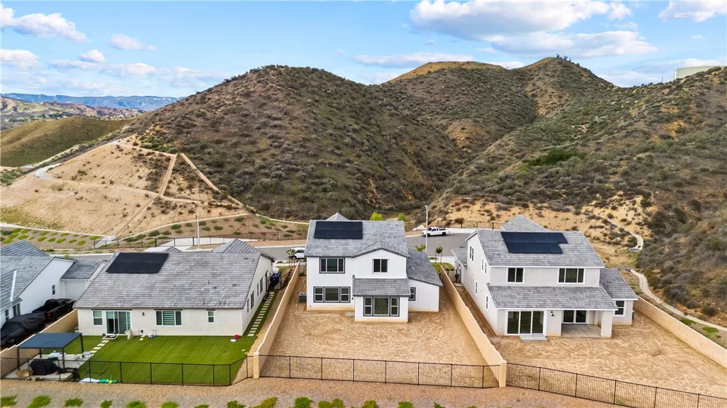 Additional image 5 of 30140 Crestline Court, Castaic, CA 91384